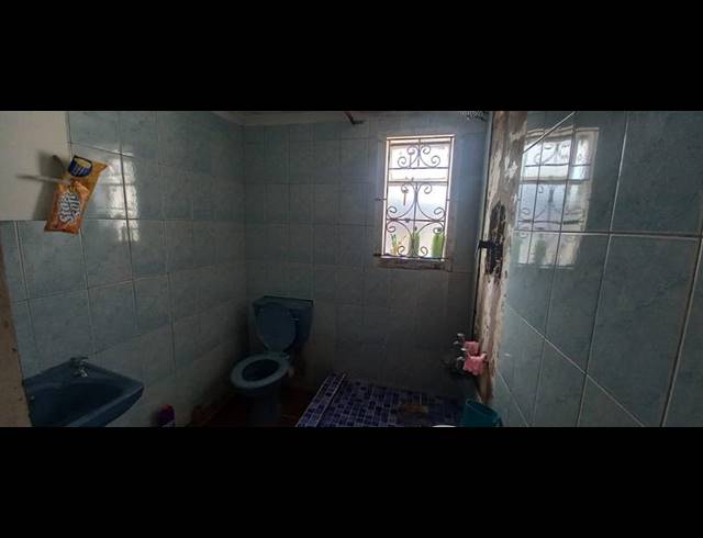 2 BEDROOM HOUSE FOR SALE IN SHASTRI PARK